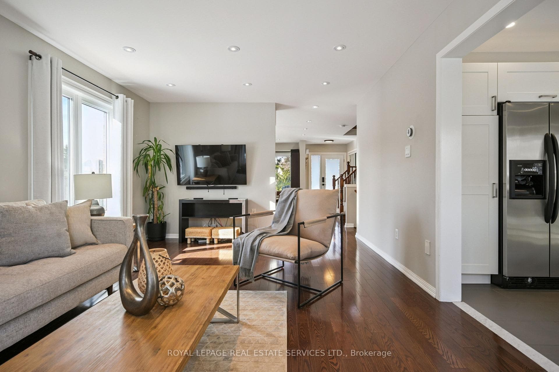 2414 Proudfoot Trail photo 13
