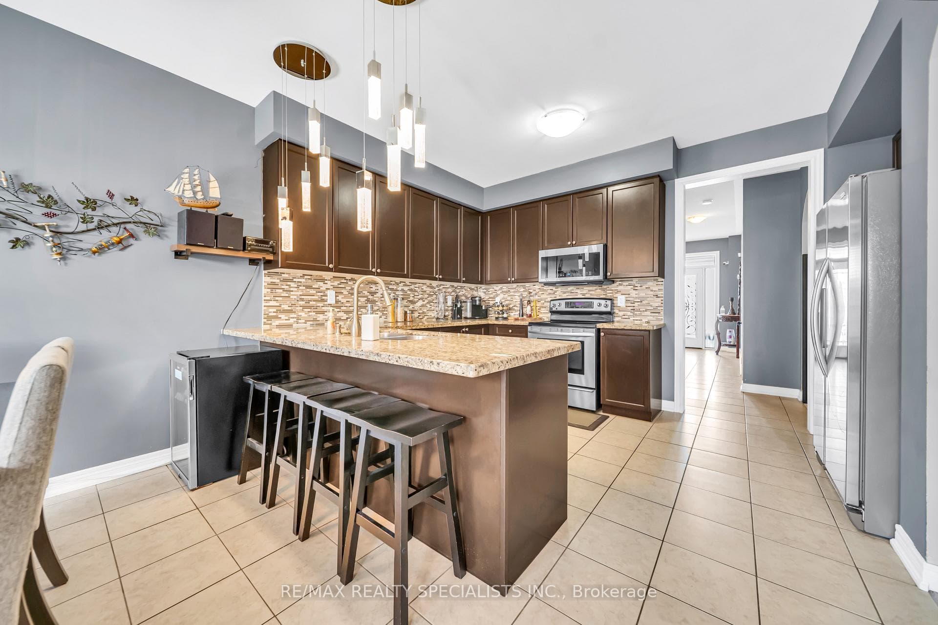 1328 Rolph Terrace photo 9
