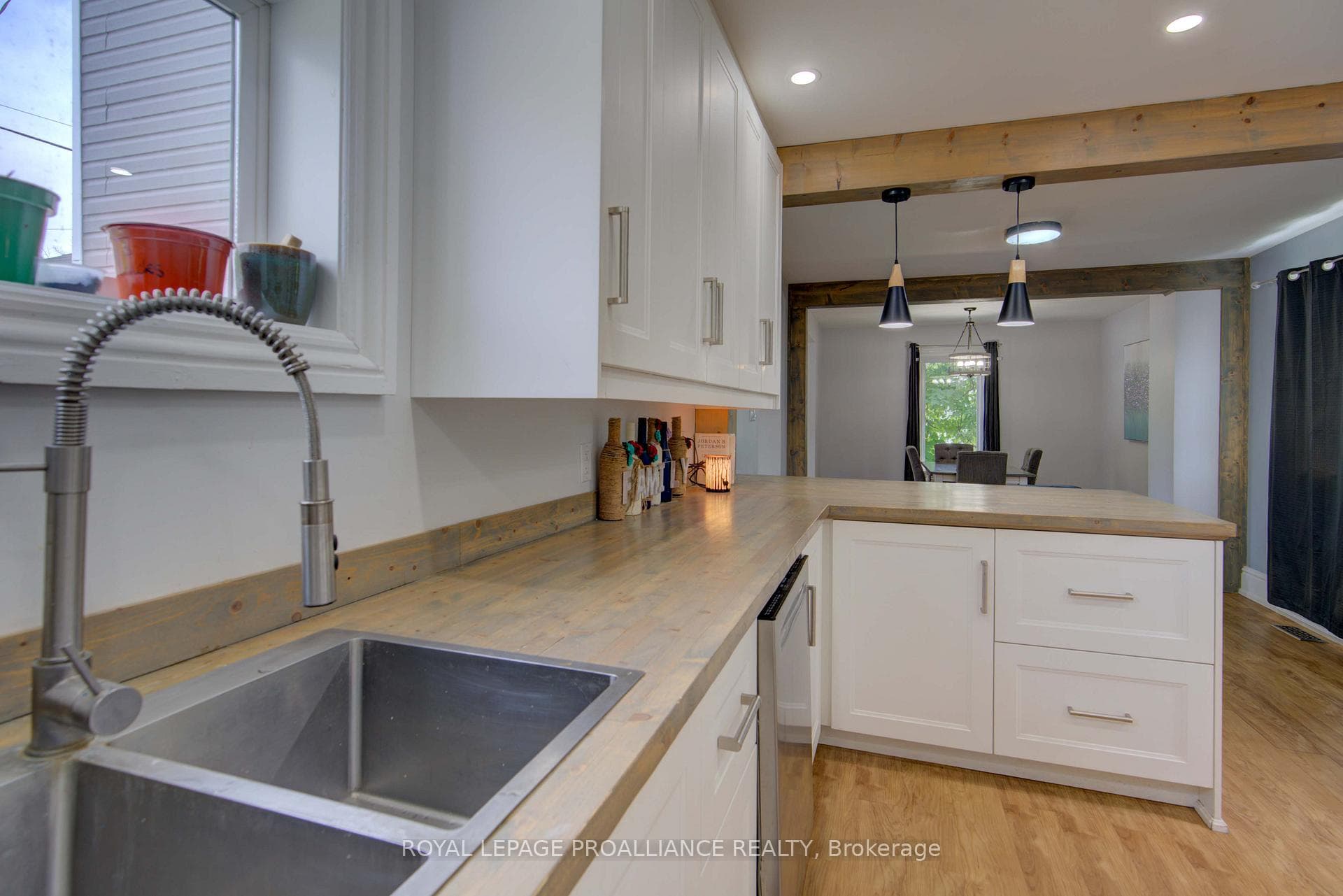 60 Concession Street photo 25