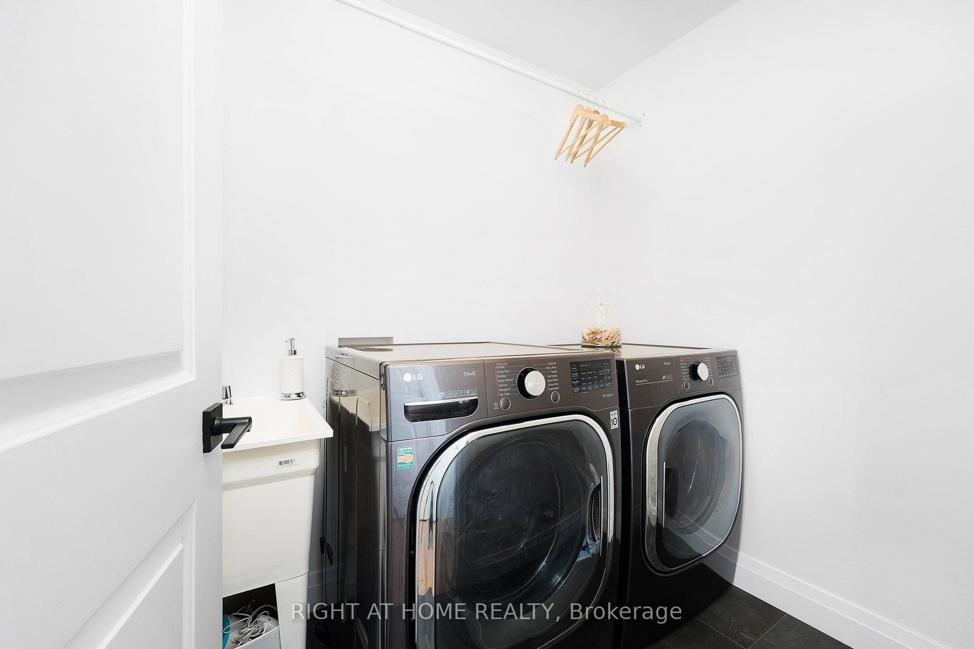 1846 Queens Valley Drive photo 26