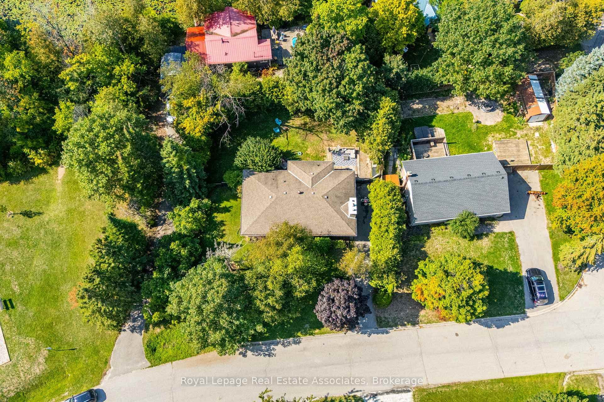 16 Carberry Street photo 8