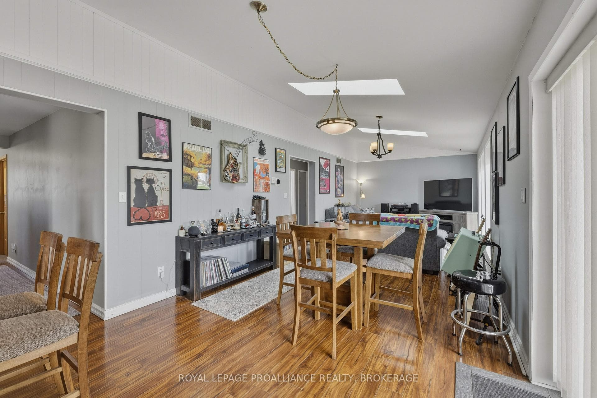 706 Spithead Road photo 5