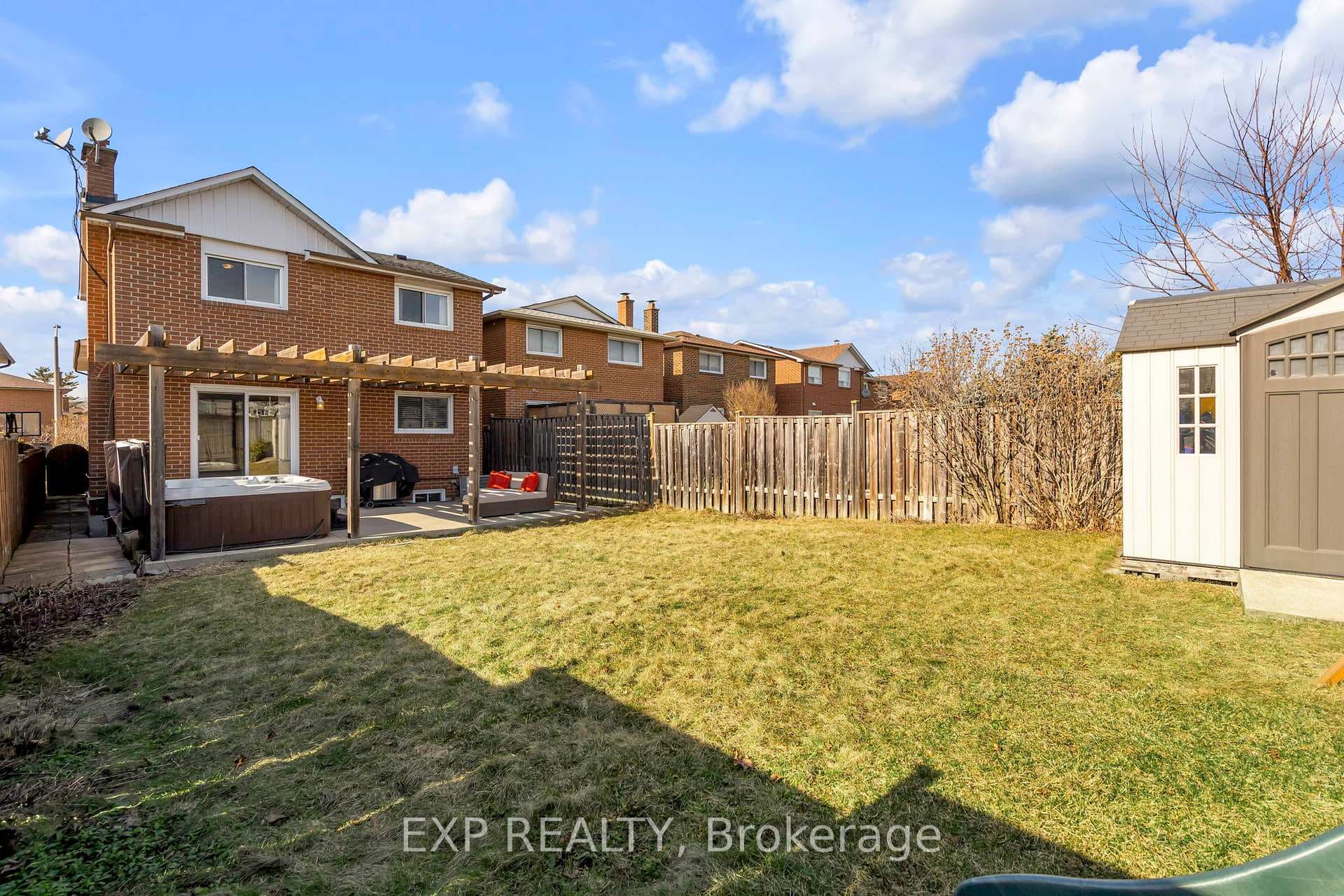 935 Lovingston Crescent photo 42