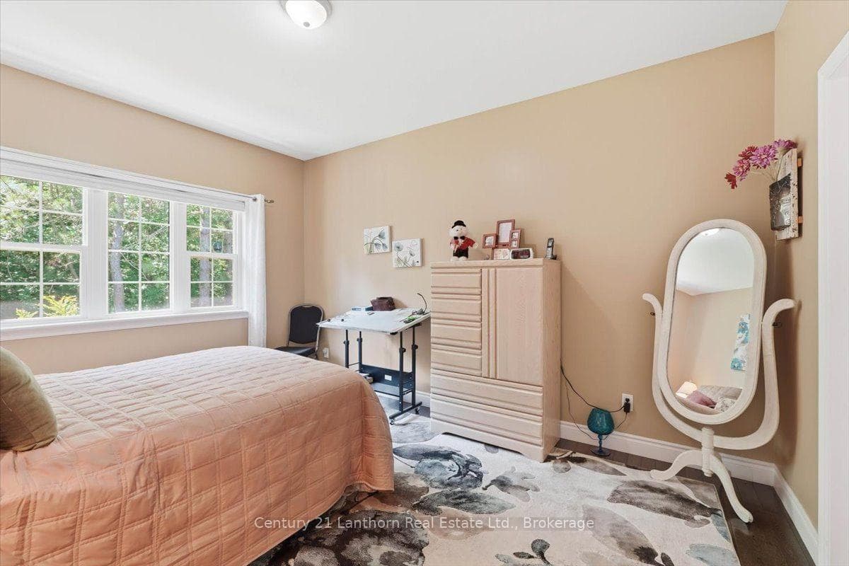 17 Richardson Lane photo 13