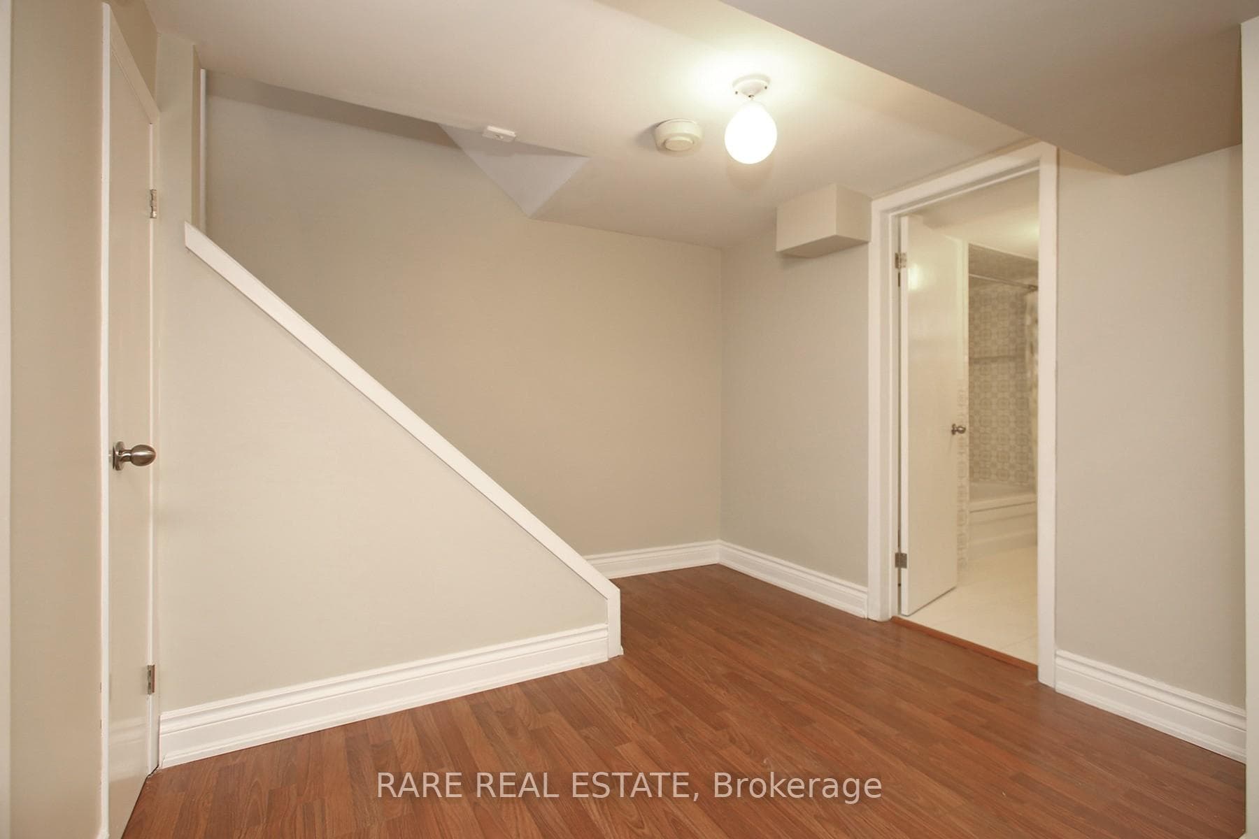238 Gary Drive Unit Bsmt photo 5