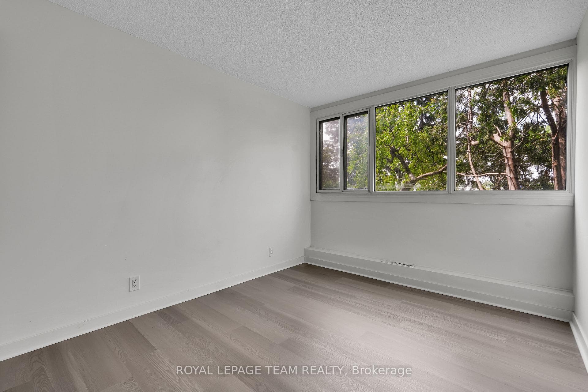 3360 Southgate Road Unit 104 photo 27
