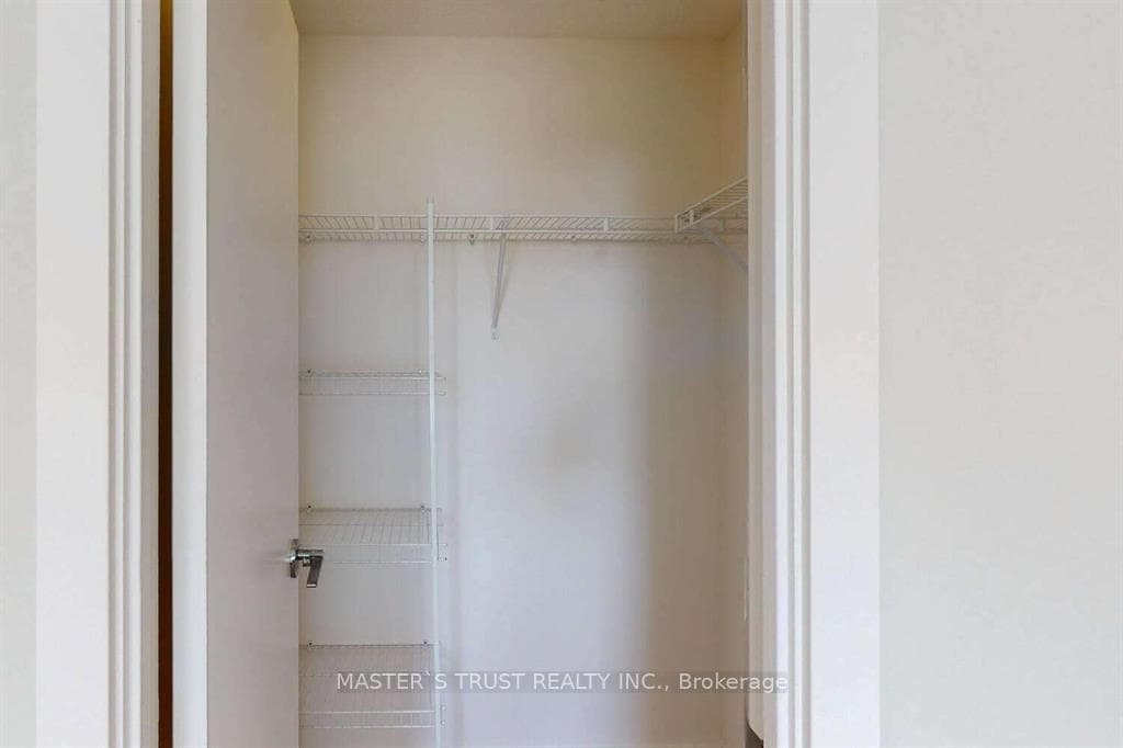 70 Forest Manor Road Unit 1606 photo 10