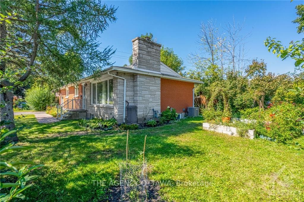 2091 WESTBURY Road photo 26