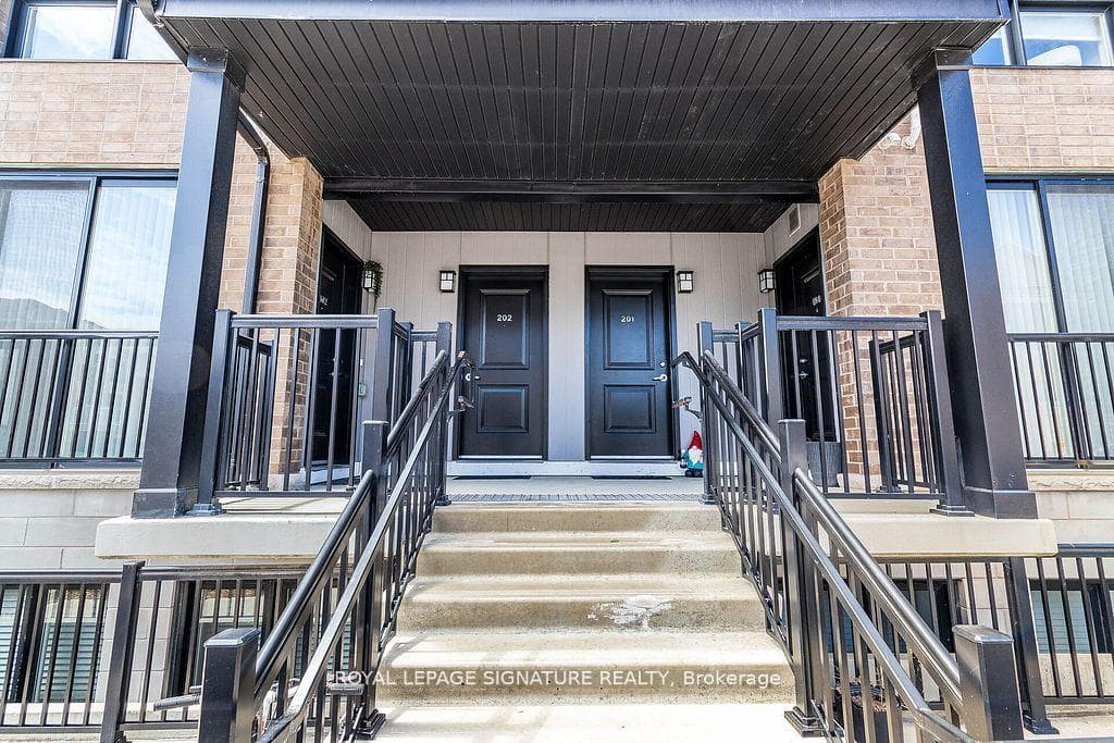 1202 Main Street Unit 202 photo 3