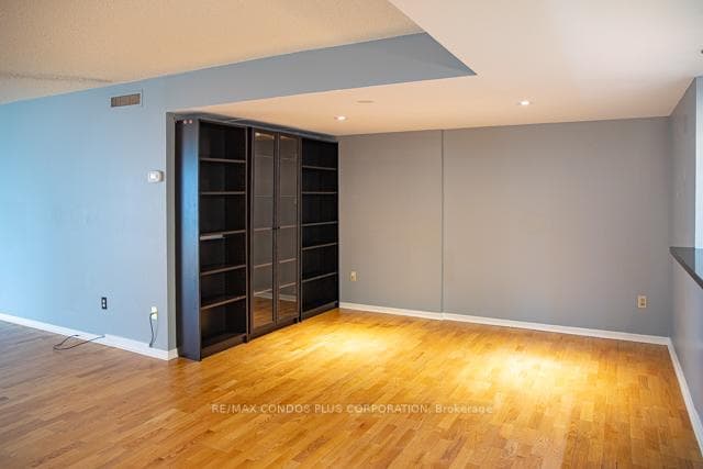 1001 Bay Street Unit 3008 photo 12
