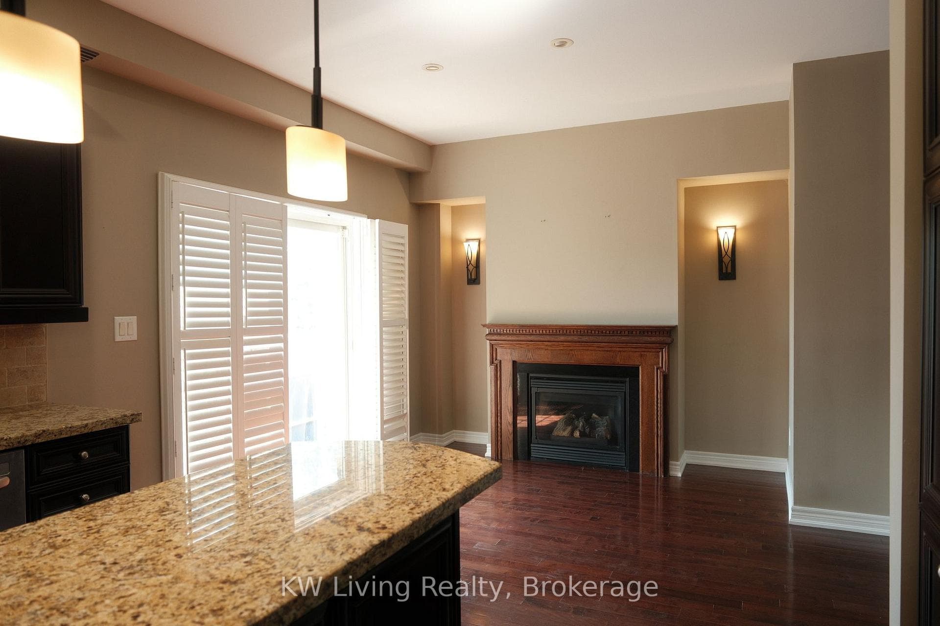 120 Chapman Court photo 16