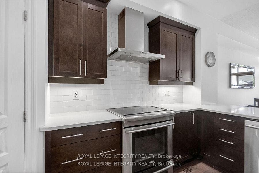 345 Cooks Mill Crescent photo 21