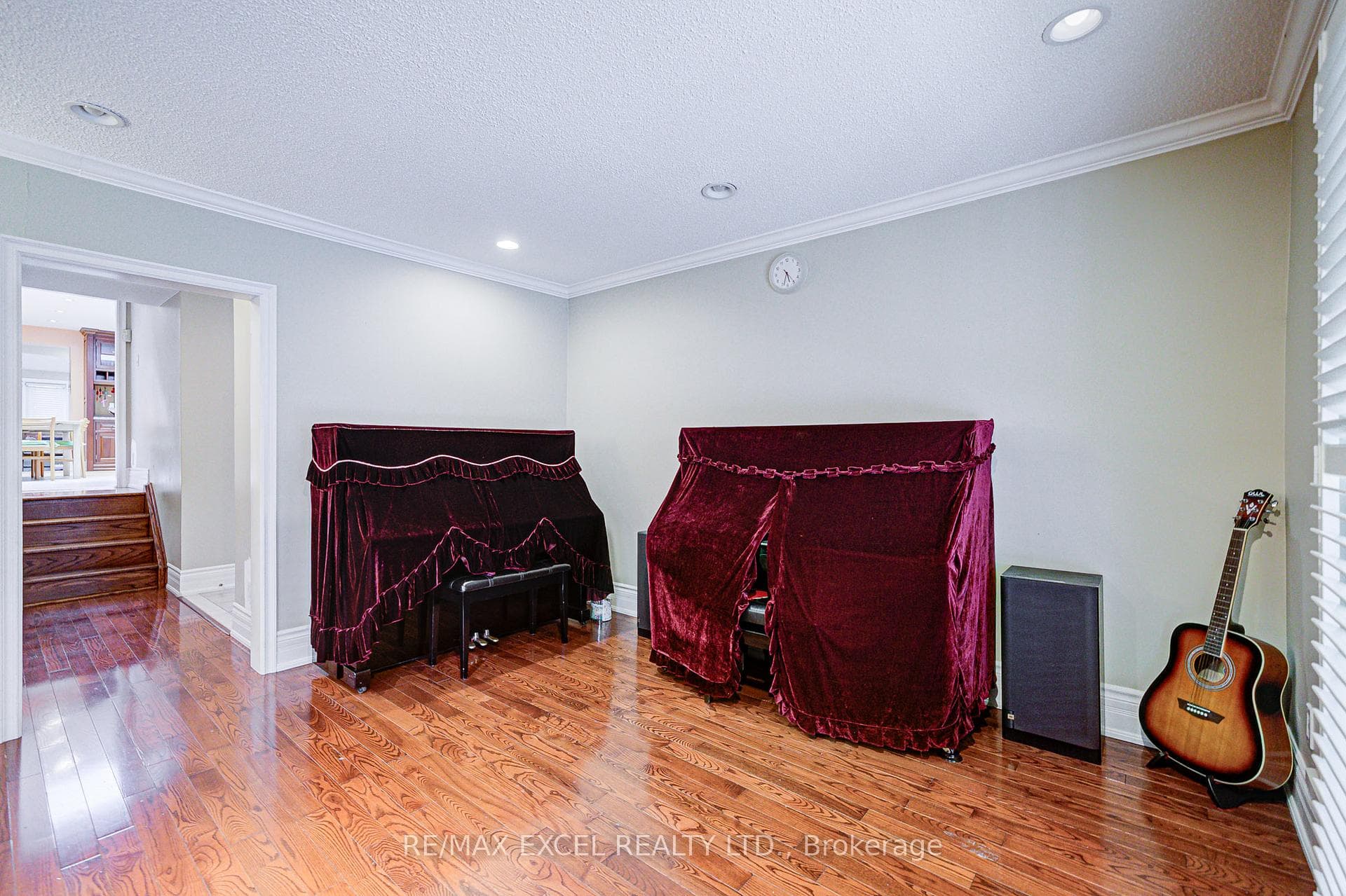 108 Babcombe Drive photo 20