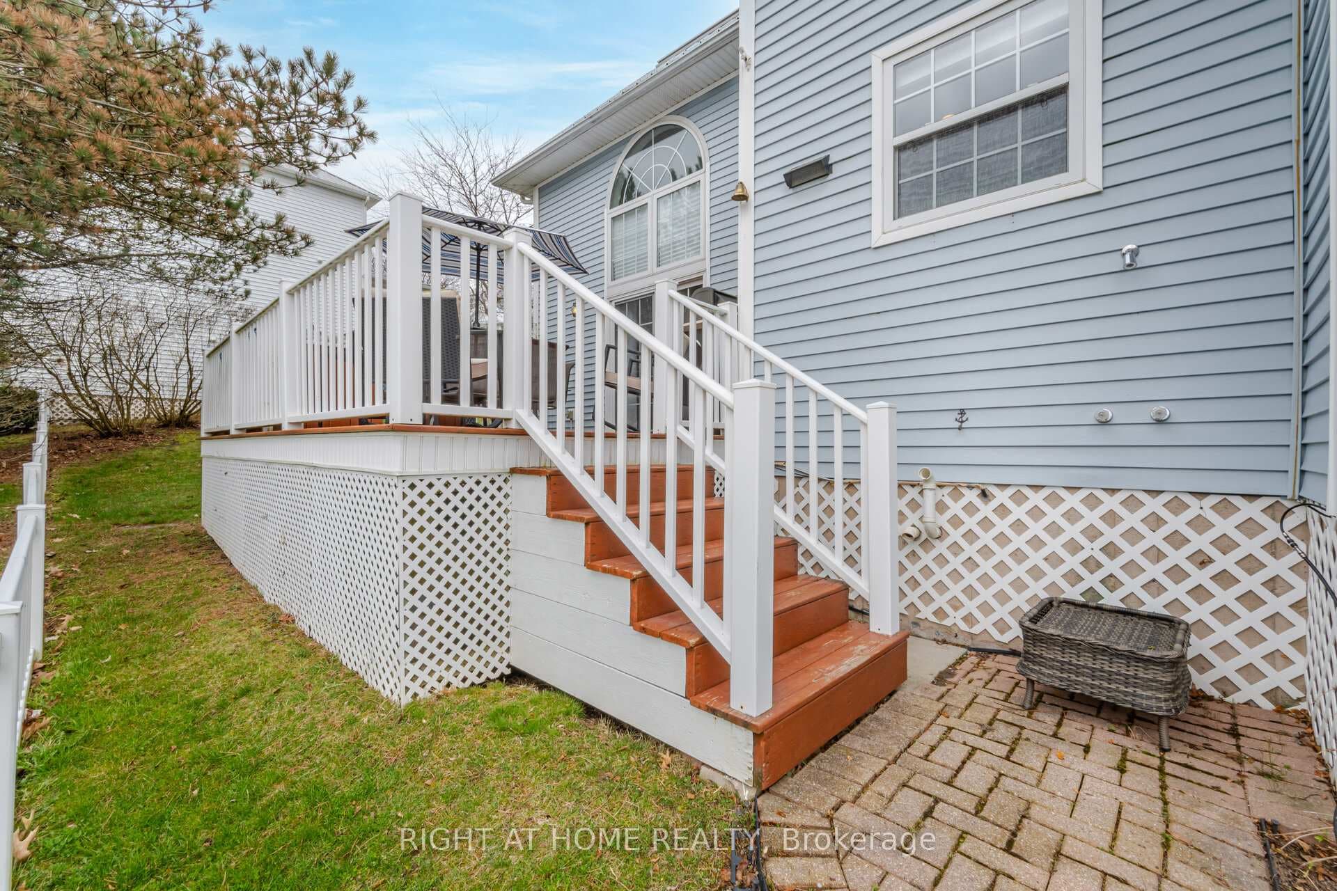 37 Newport Beach Boulevard photo 33