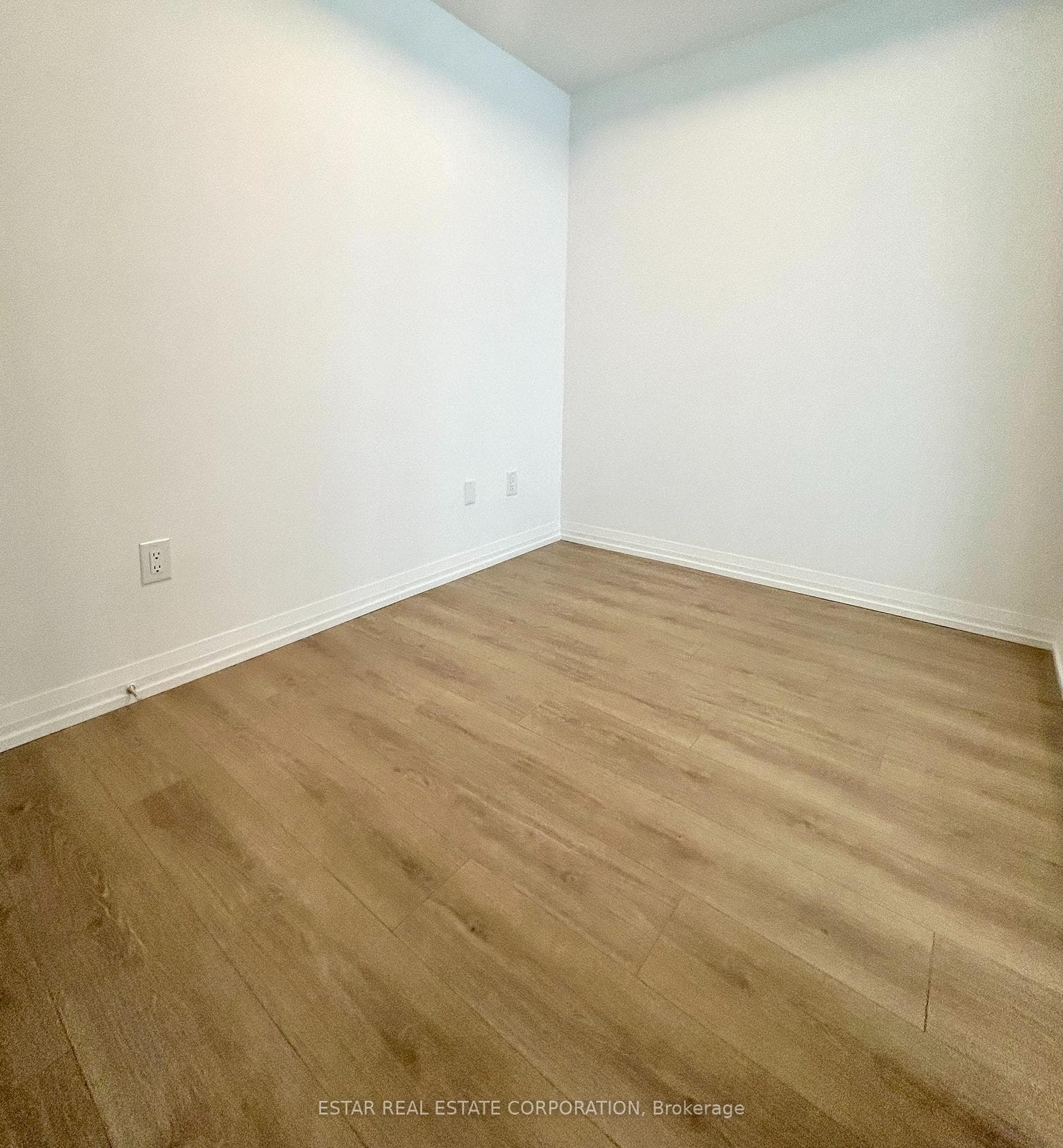 8 Widmer Street Unit 2011 photo 9