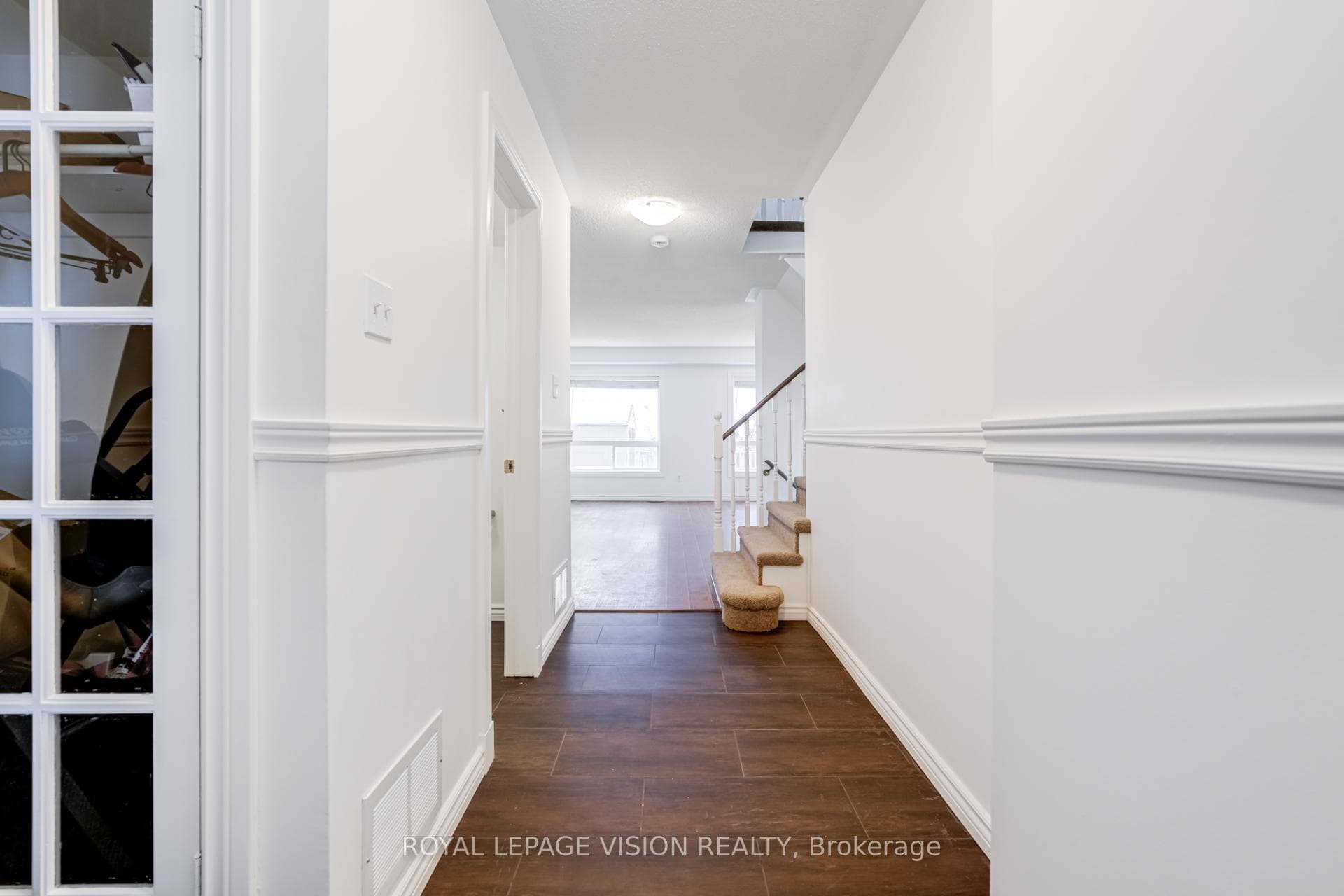 10 Woolf Cres Crescent photo 9