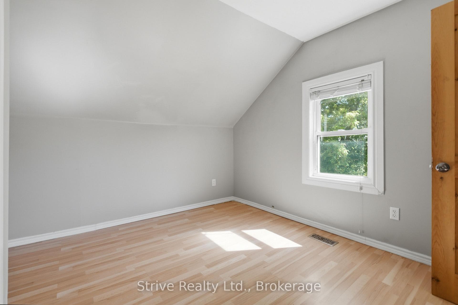 116 Concession Street photo 19