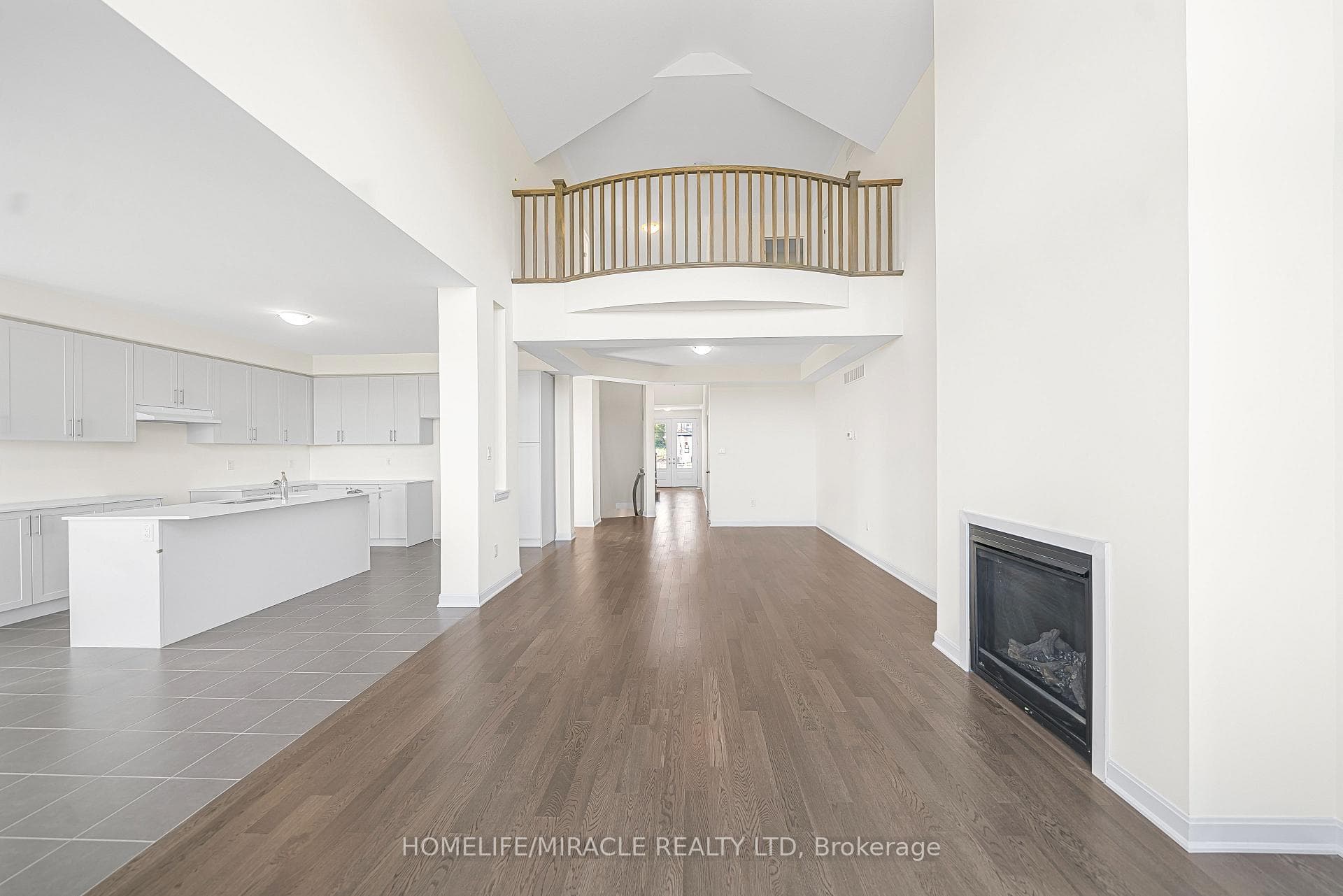34 Royal Oak Crescent photo 15