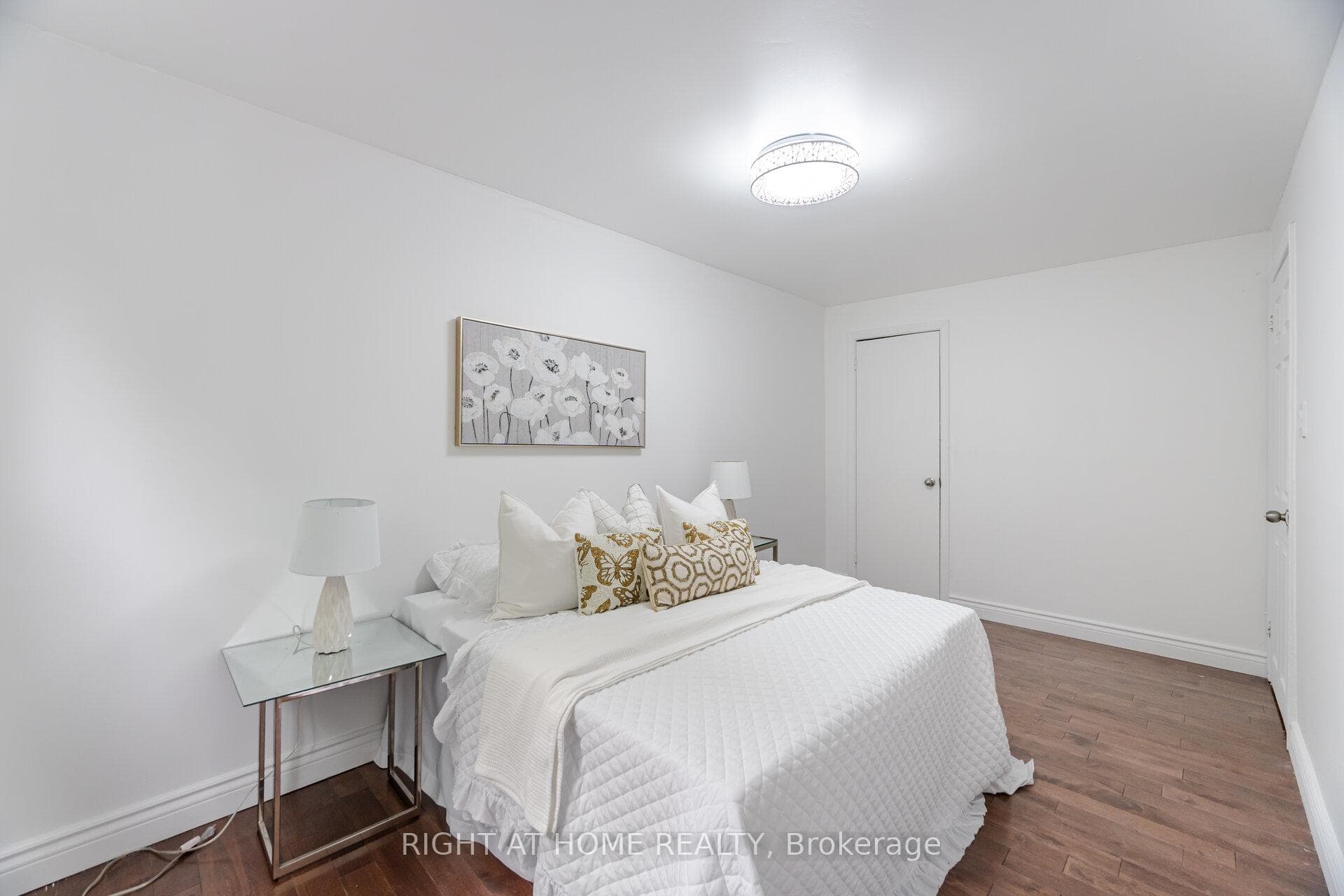 79 Chapman Avenue photo 16