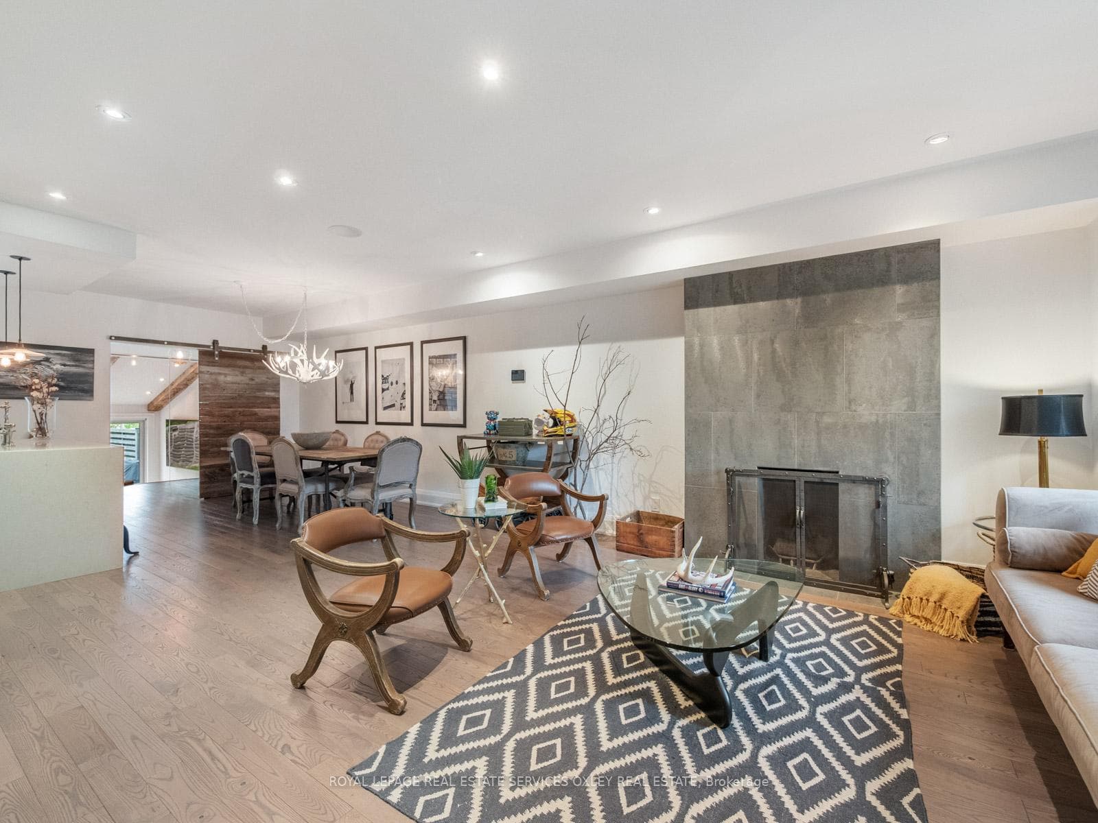7 Poplar Plains Road photo 3