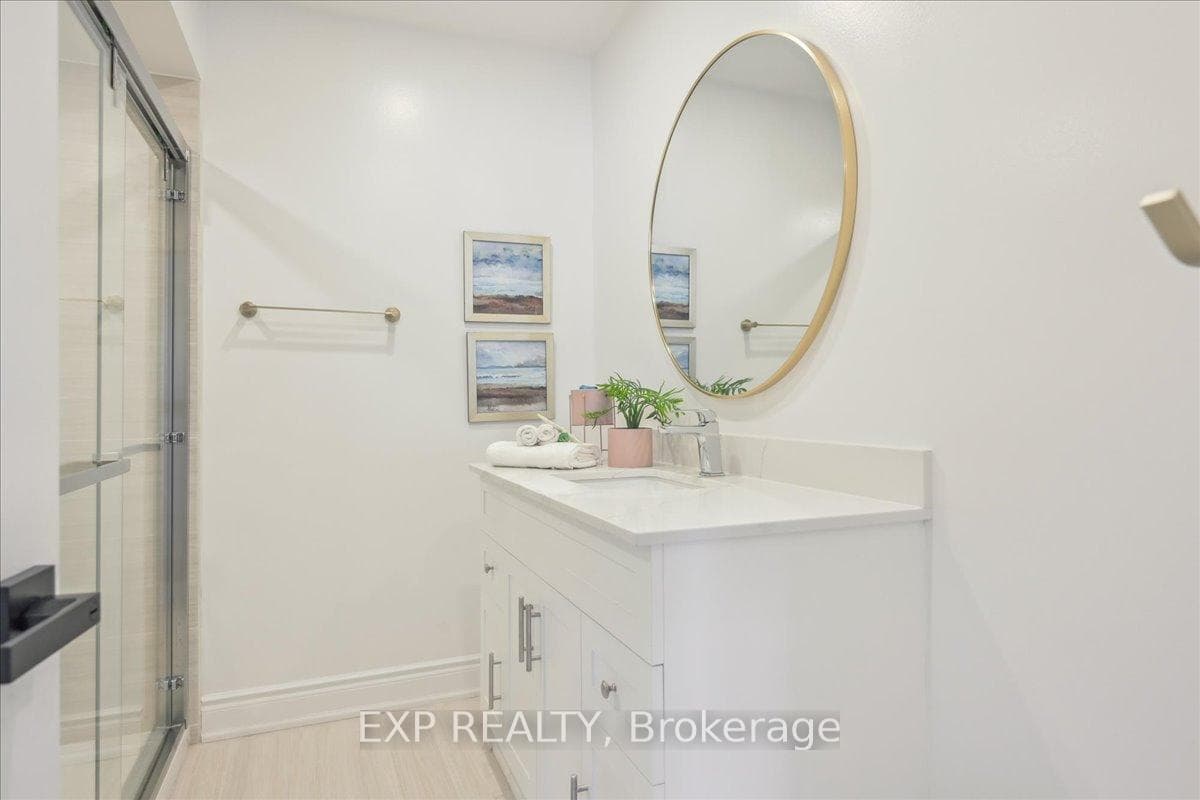 365 Tailfeather Crescent Unit 30 photo 25