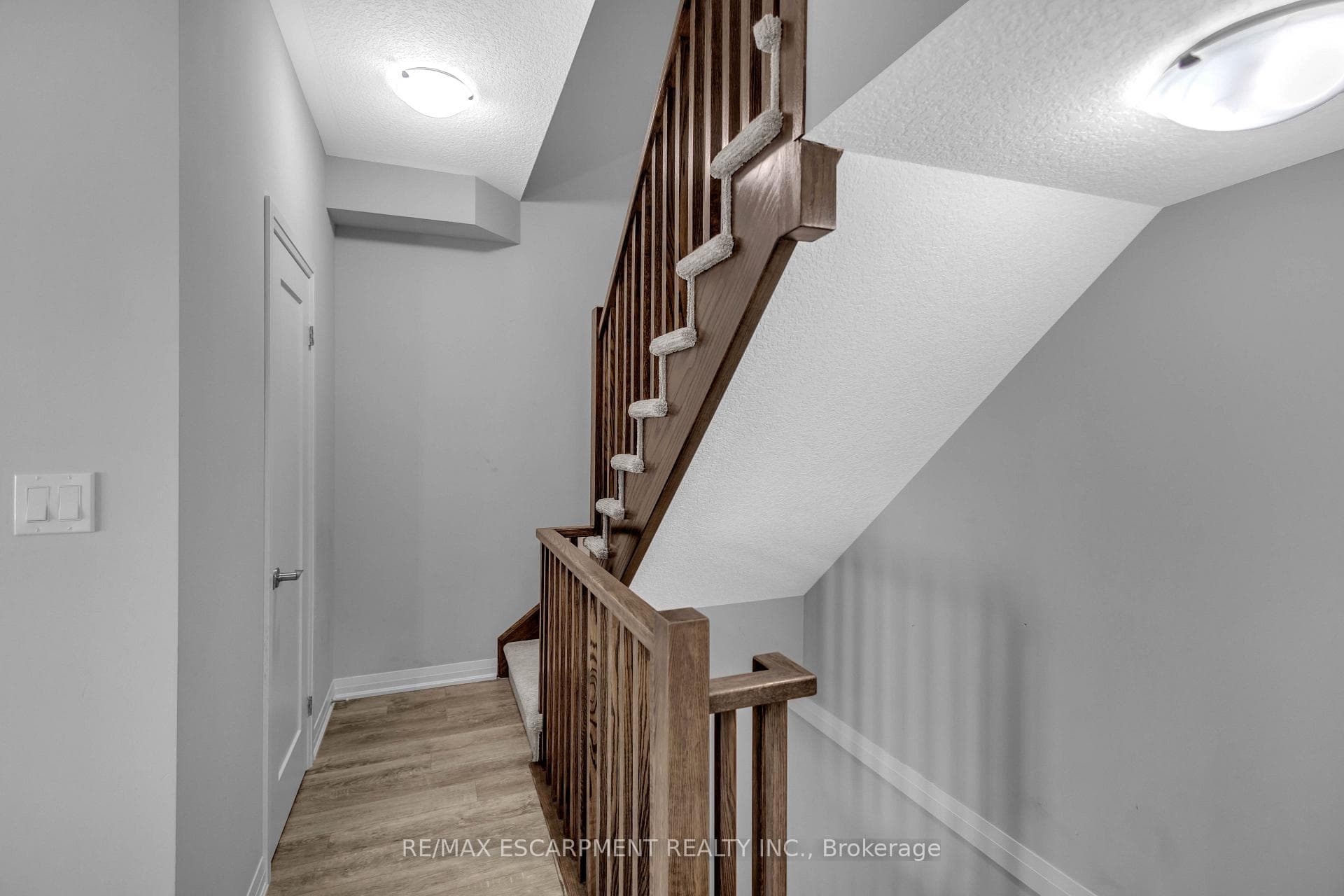 49 Laguna Village Crescent photo 20