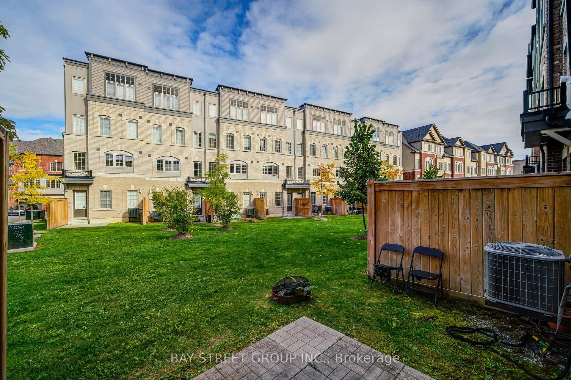 2653 Eaglesham Path photo 43