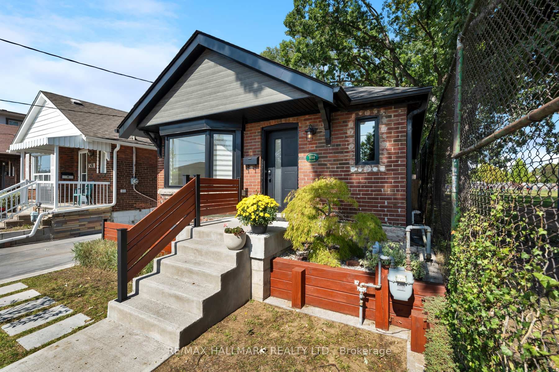 510 Cosburn Avenue photo 4