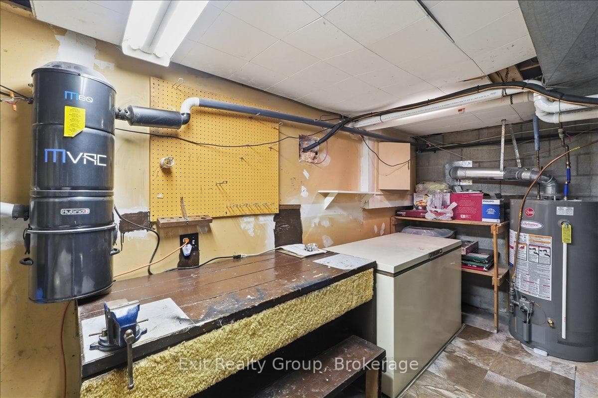 196 Elmwood Drive photo 24