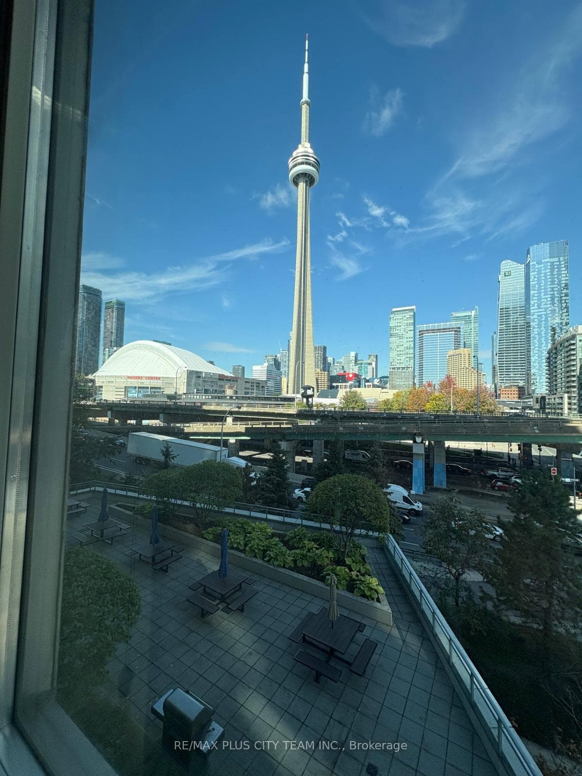 228 Queens Quay Unit 502 photo 18