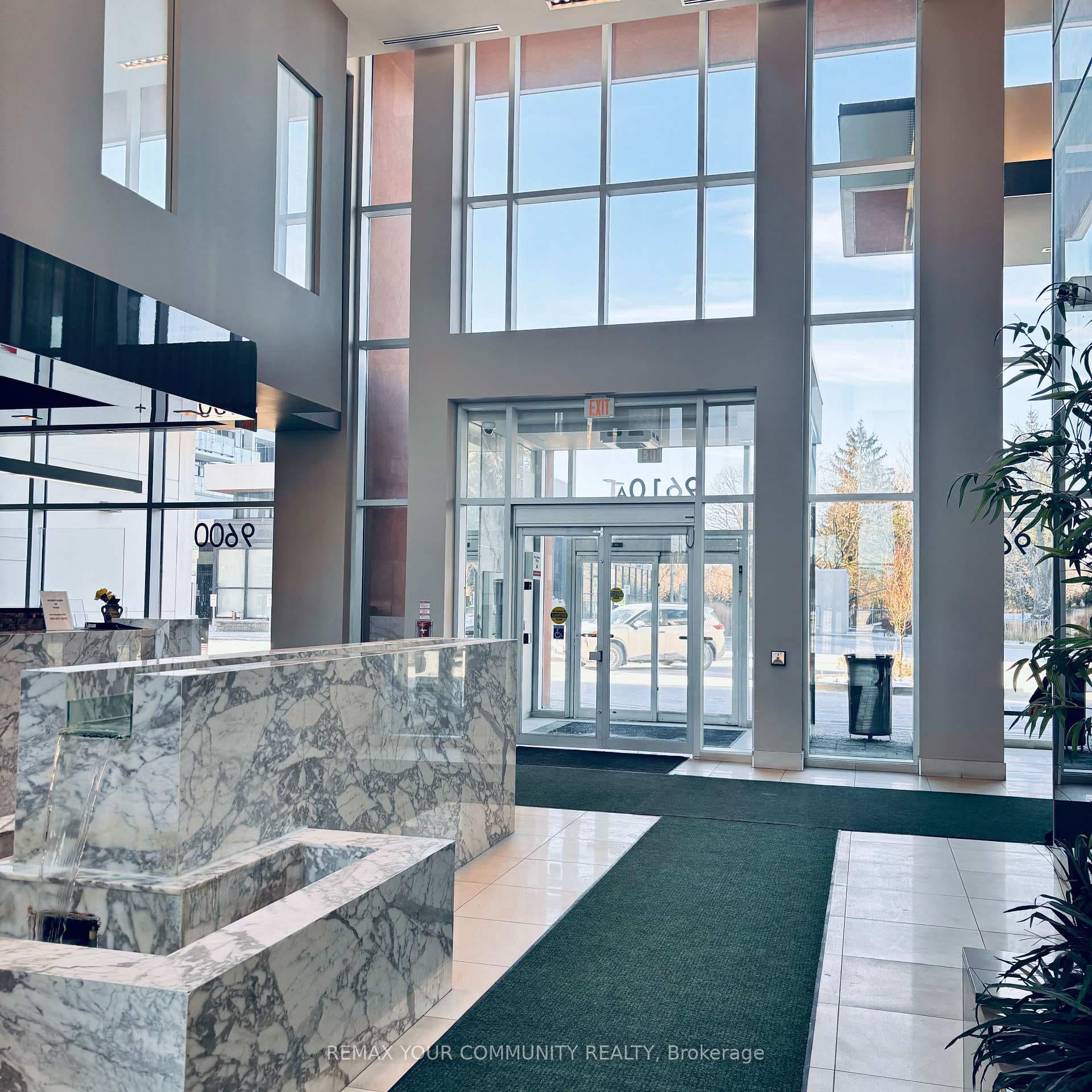 Gorgeous foyer with waterfall!