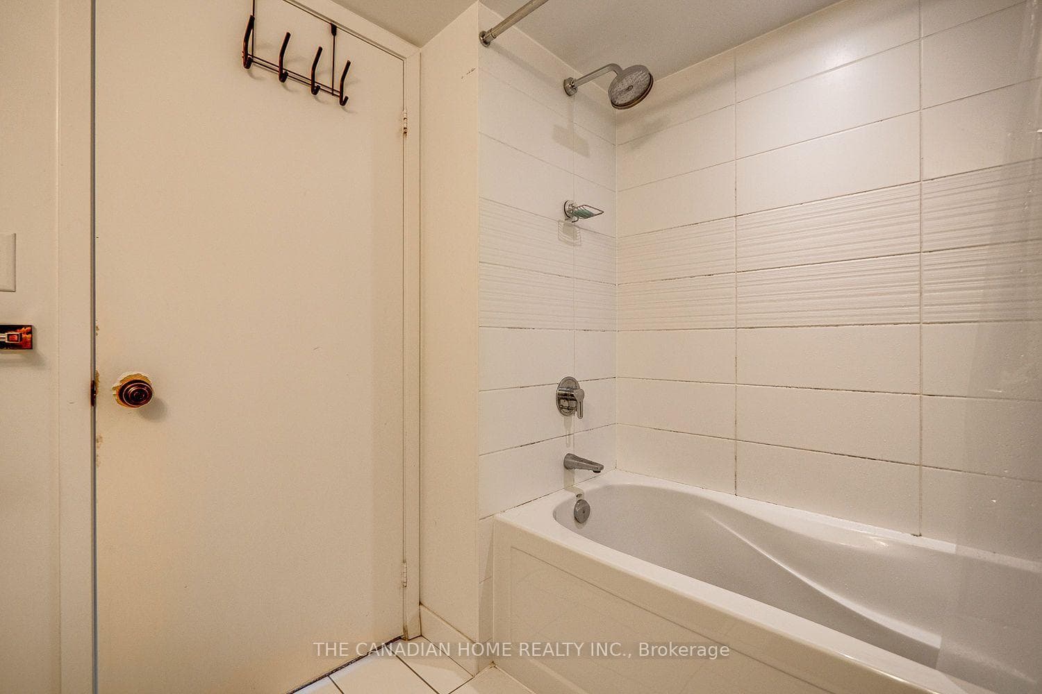 21 Iceboat Terrace Unit 1605 photo 19