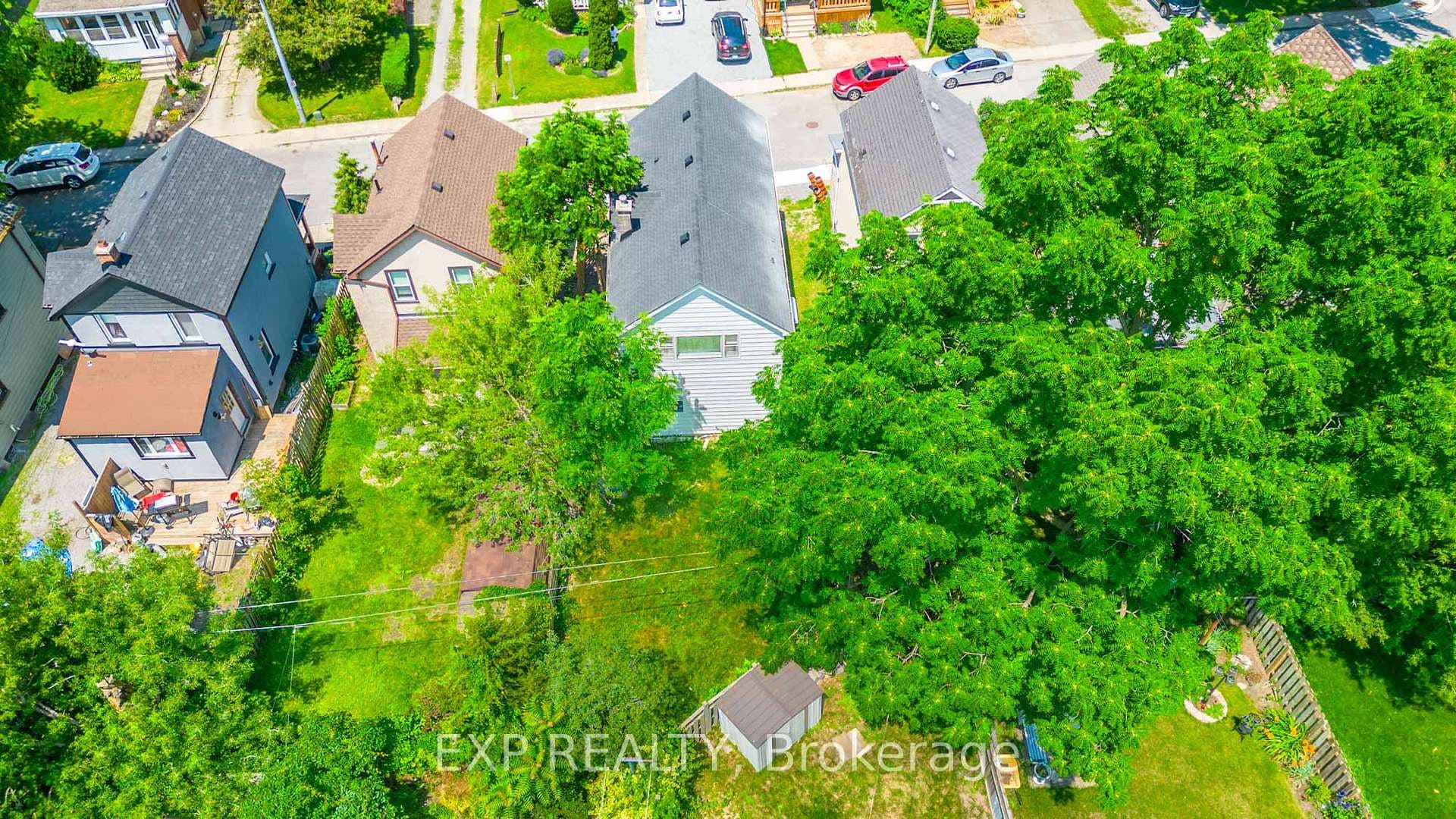 90 Margery Road photo 32