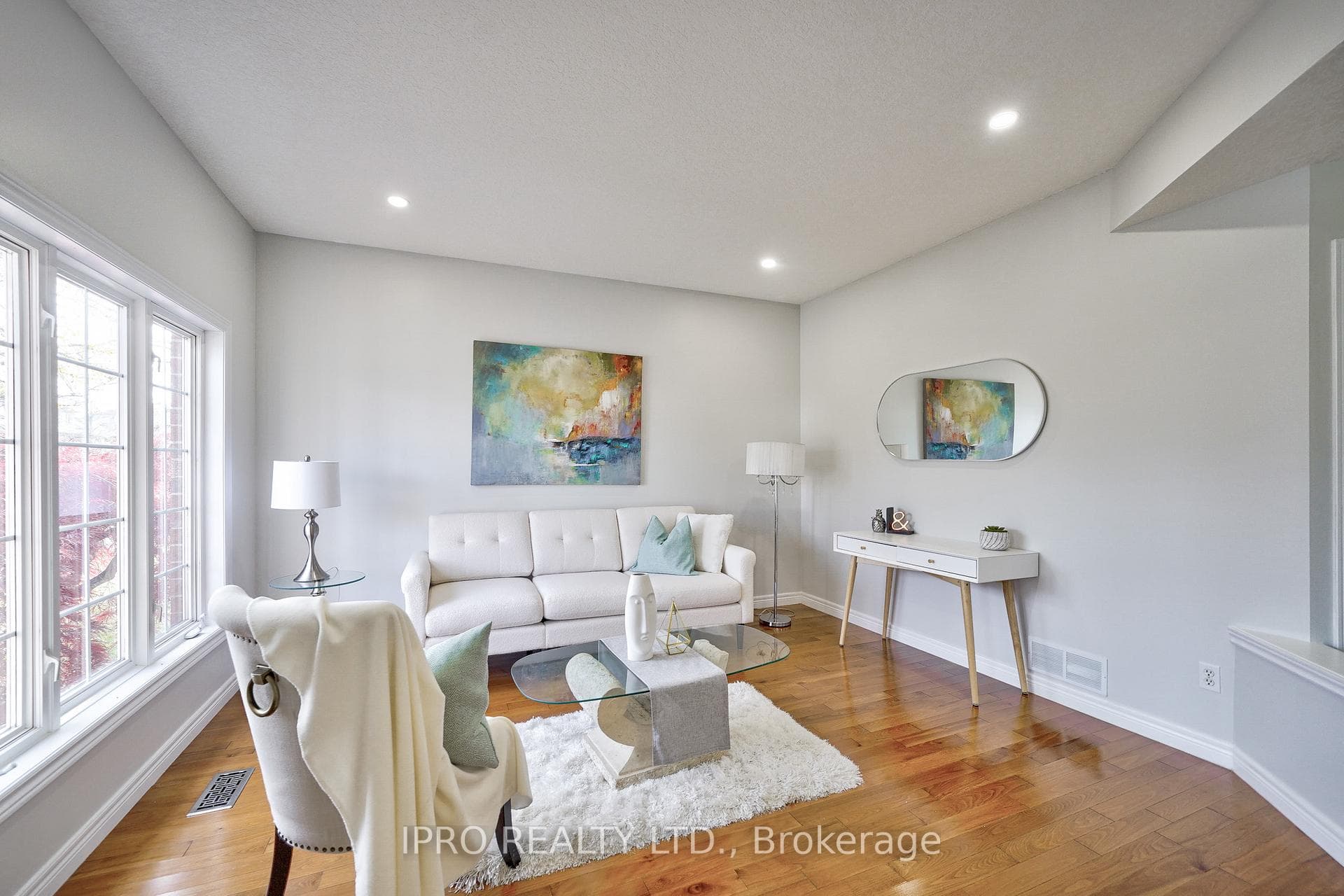 443 Hearthwood Drive photo 6