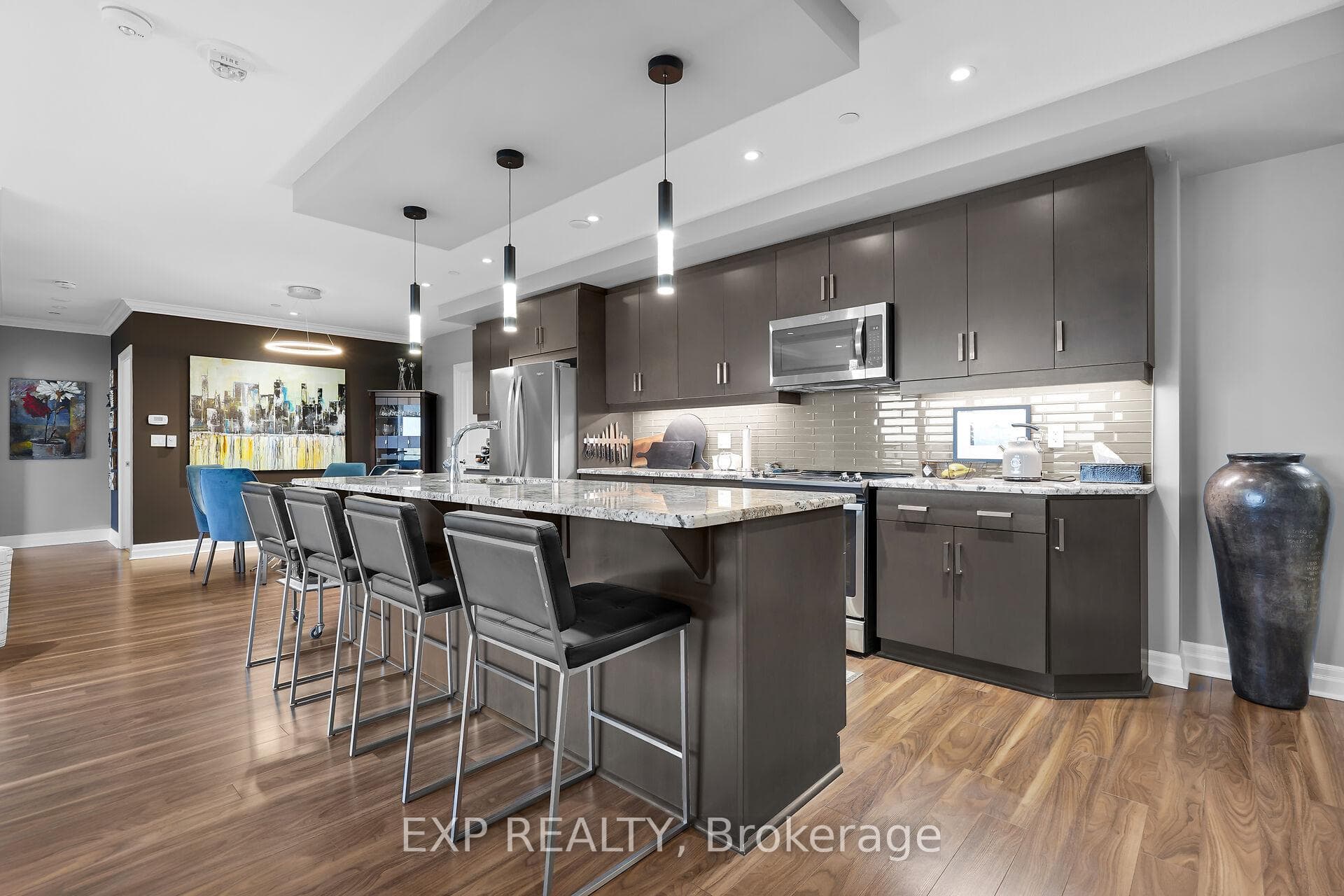 260 VILLAGEWALK Boulevard Unit 709 photo 17