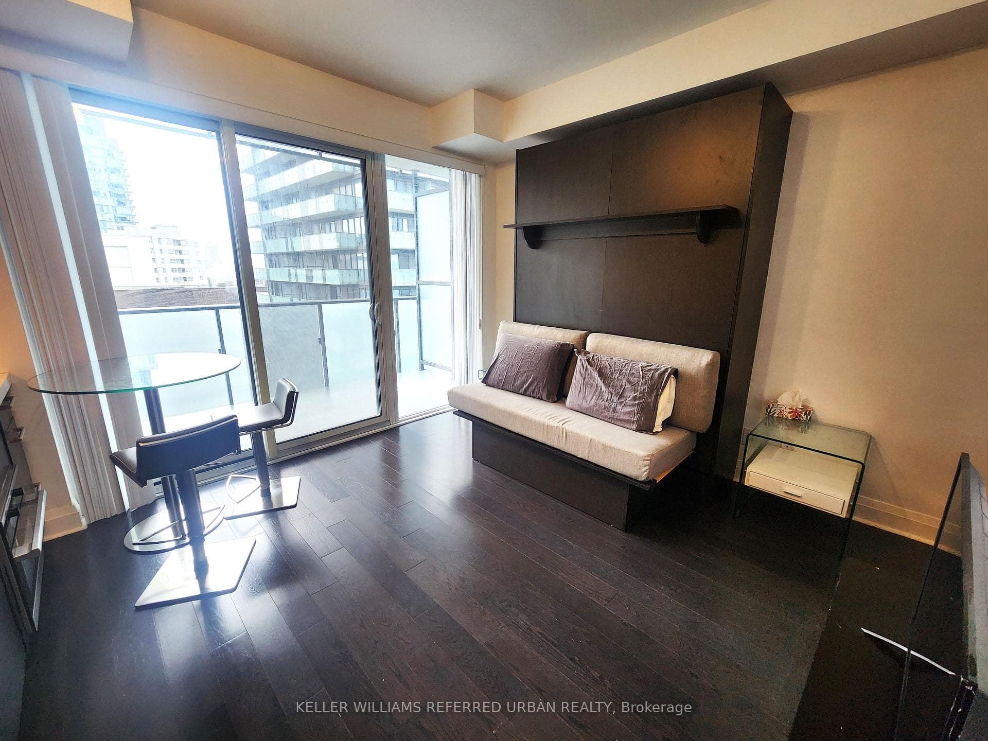 65 St Mary Street Unit 2010 photo 3