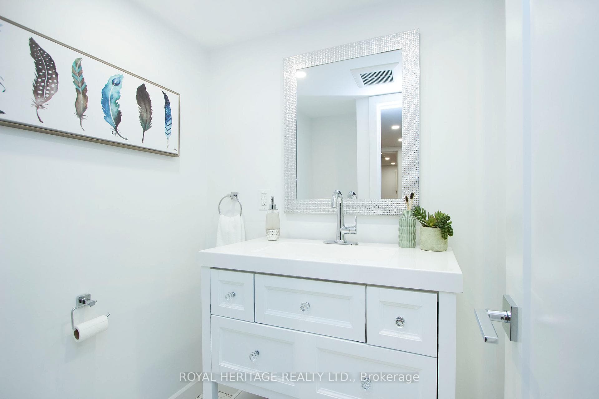 445 King Street photo 24