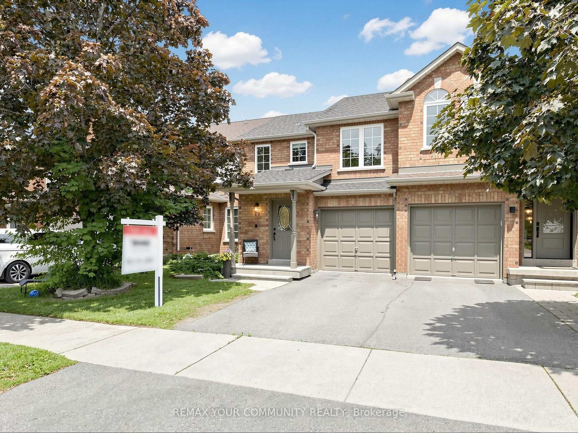 20 Dawson Crescent photo 1