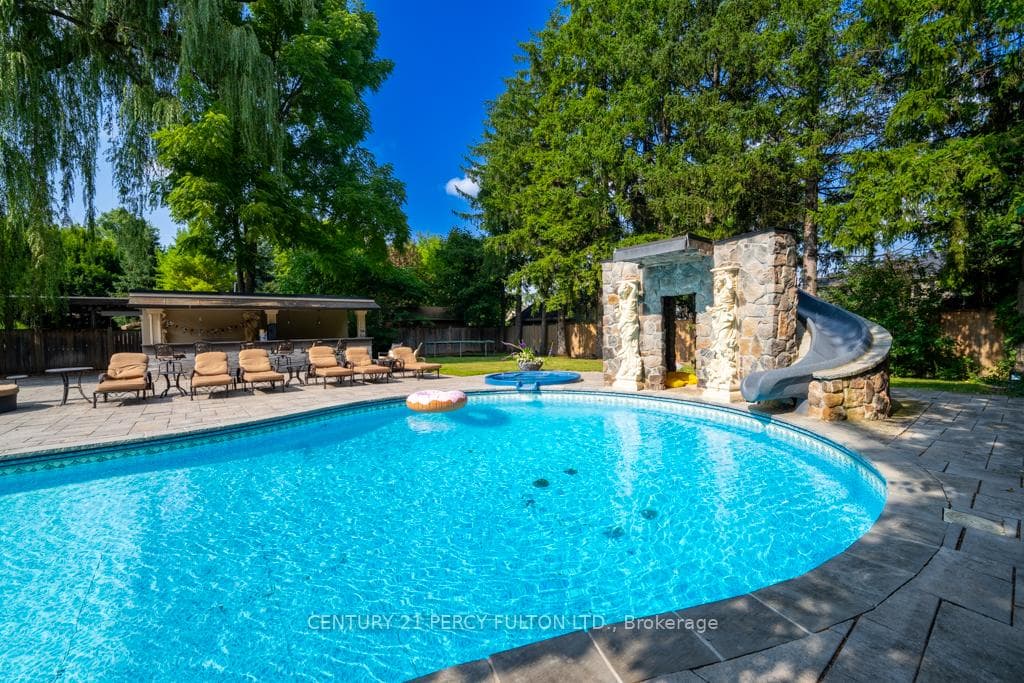 7 Fairview Avenue photo 36