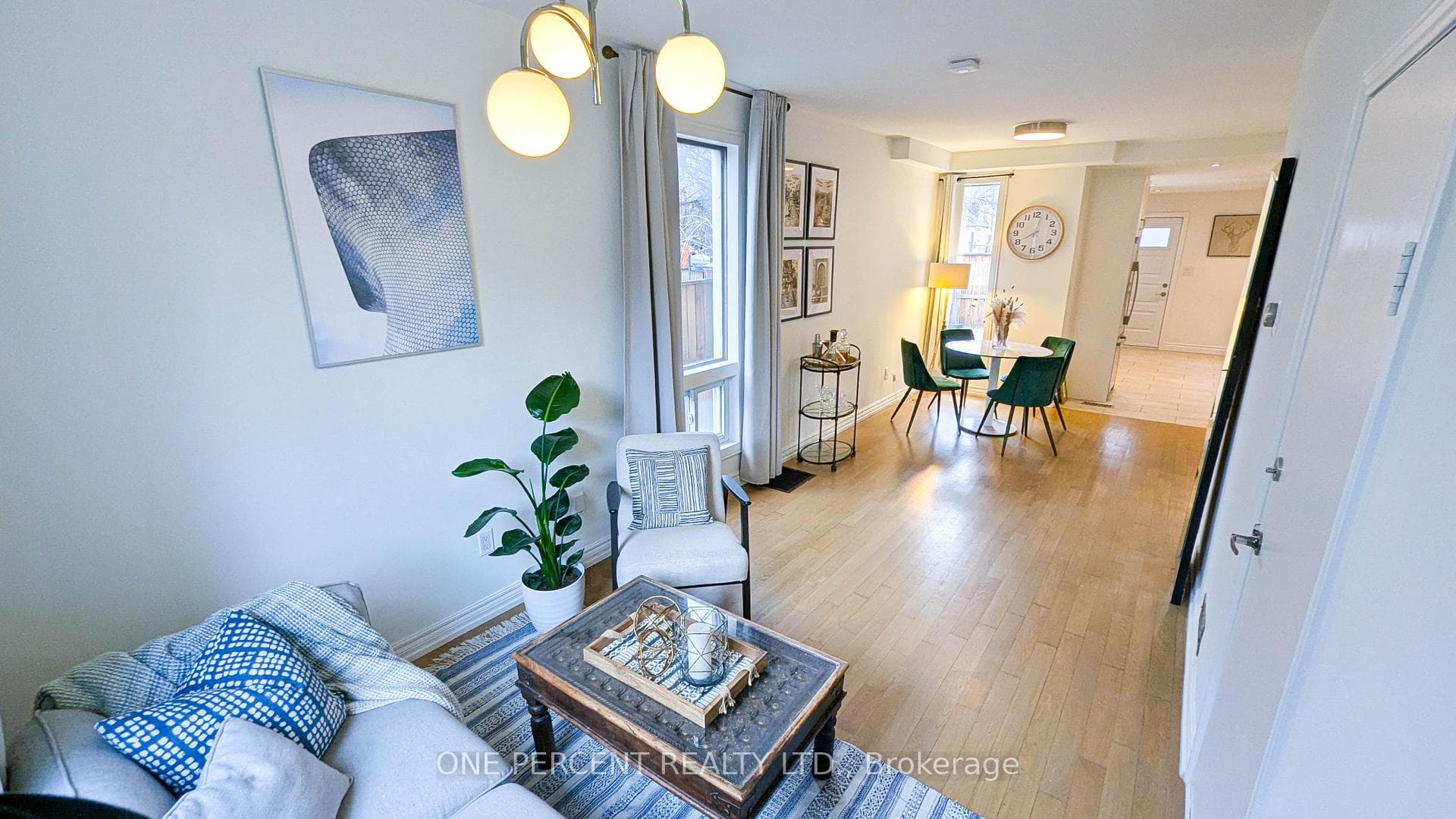 119 De Grassi Street photo 3