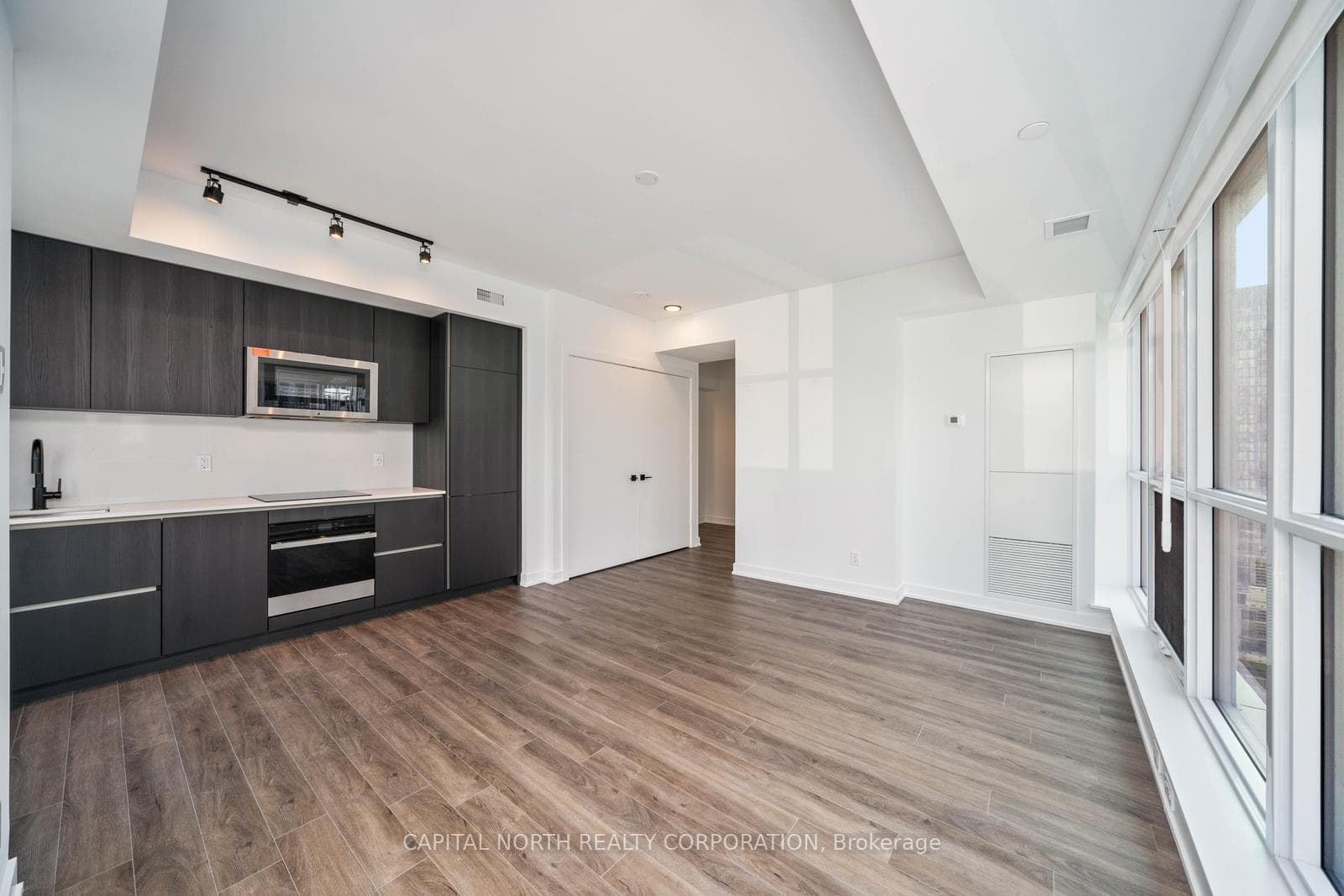 327 King Street Unit 2307 photo 12