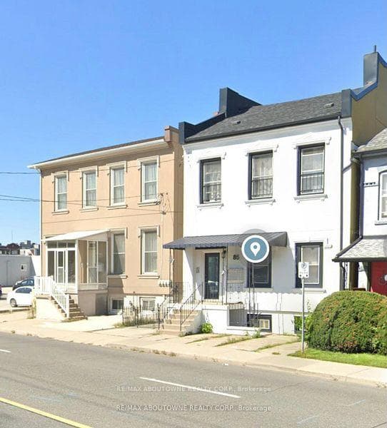 85 Wilson Street photo 1