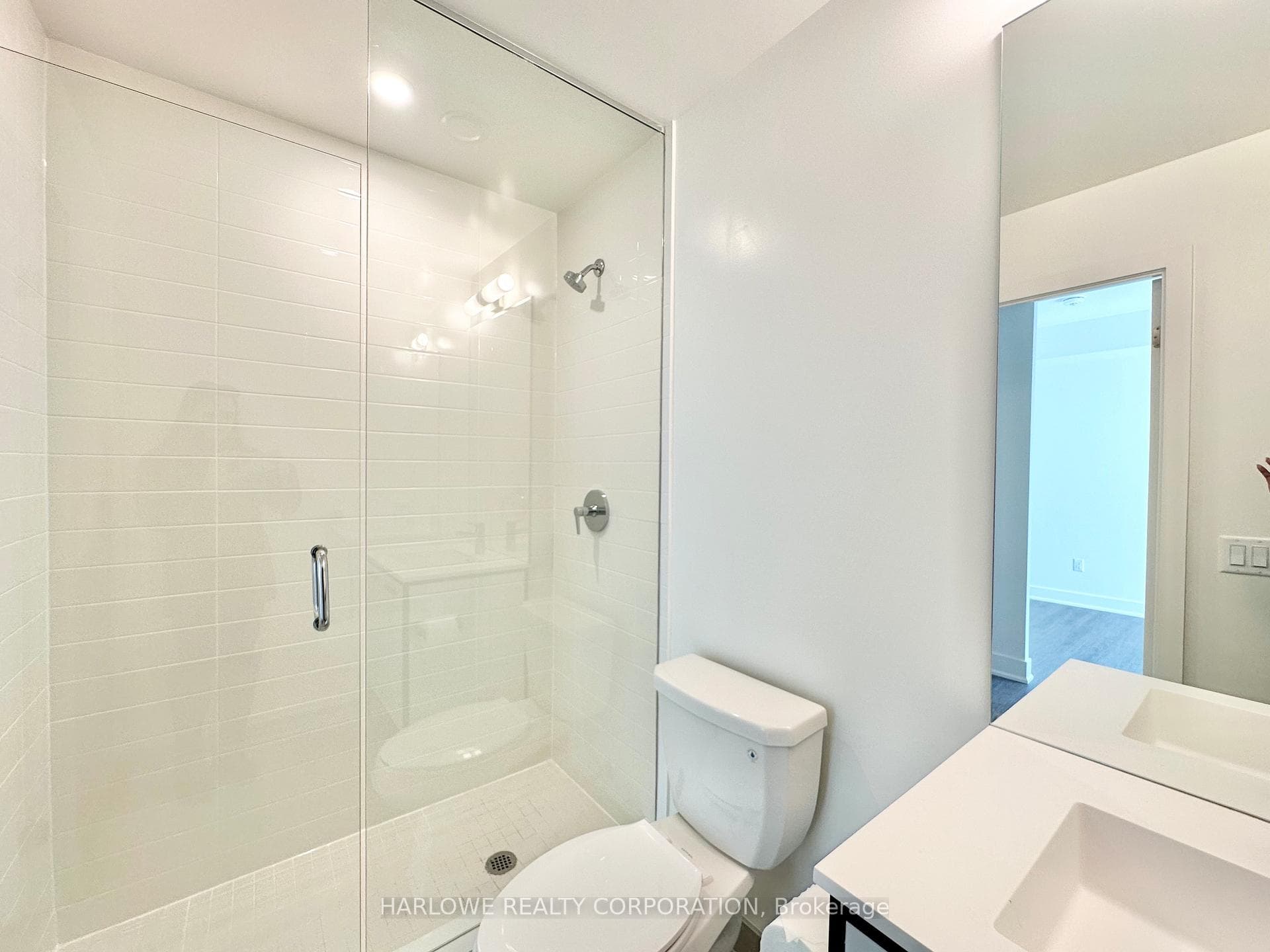 185 Deerfield Road Unit 904 photo 8