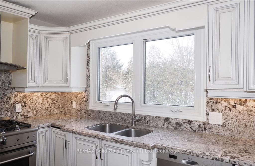 11 Norbert Place photo 11