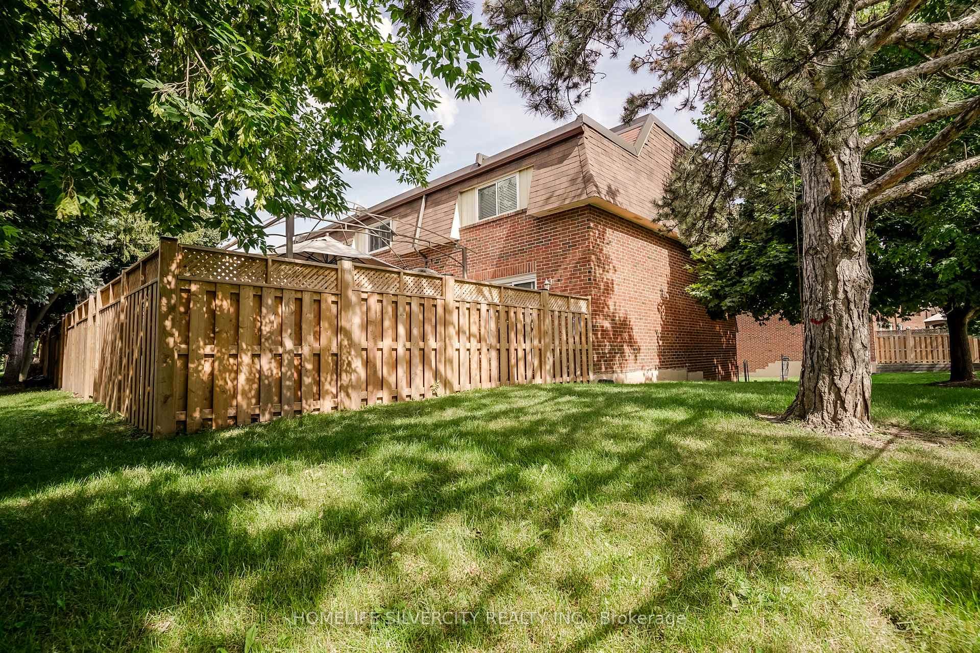 235 Bronte Street Unit 57 photo 37