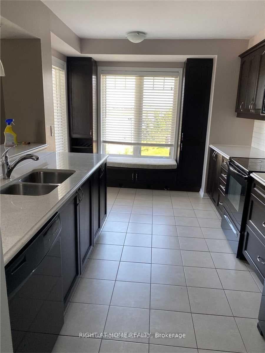 941 Nadalin Heights photo 3