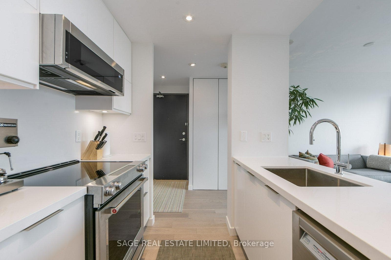 281 Mutual Street Unit 2309 photo 3