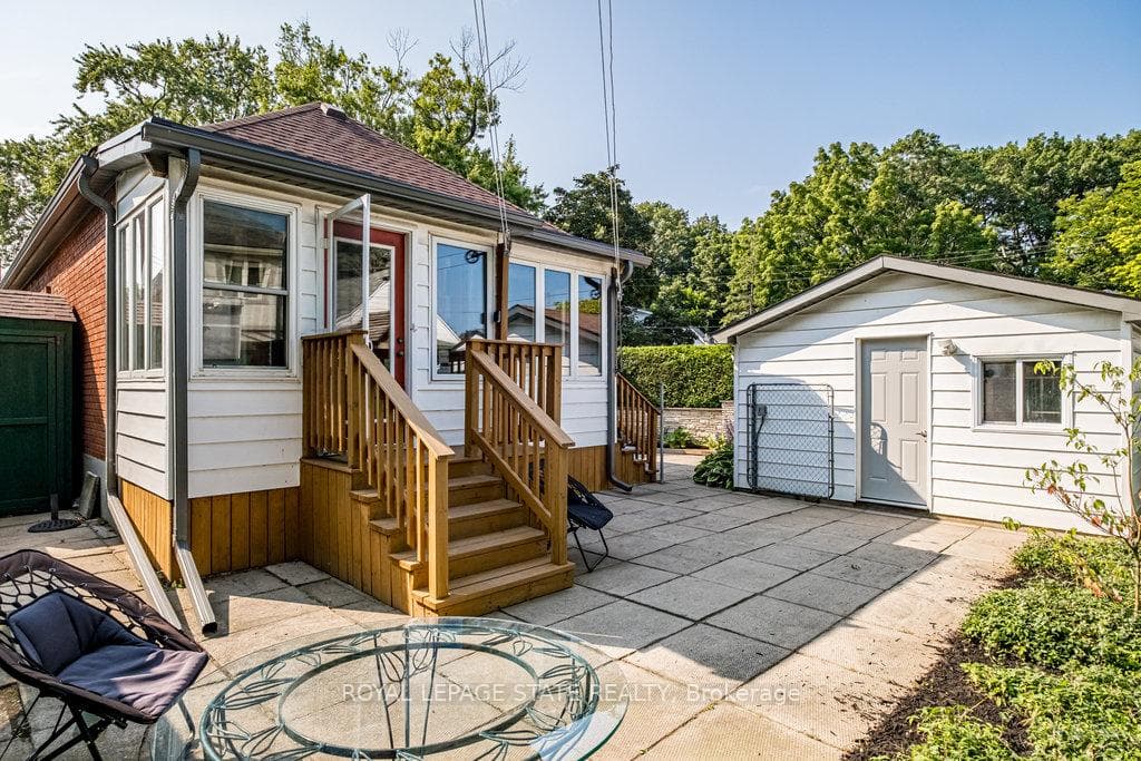170 Parkview Drive photo 32