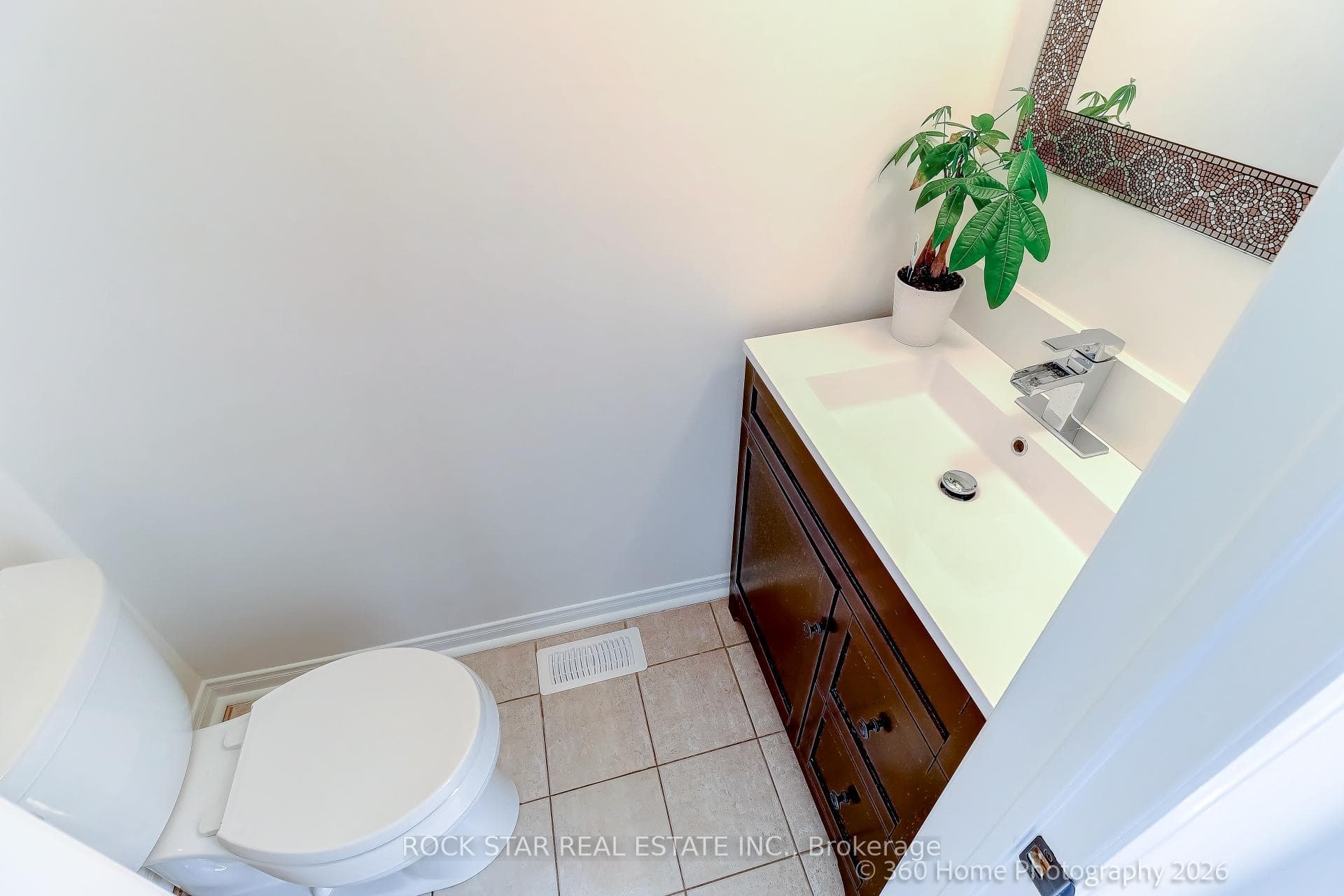 2444 Towne Boulevard photo 24