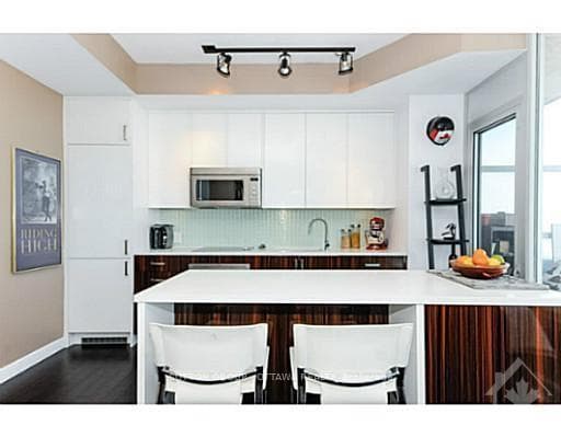 201 PARKDALE Avenue Unit 708 photo 3